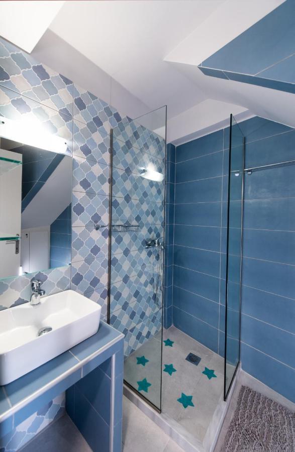 Above Blue Maisonettes Grey Diamond 尼基亚娜 外观 照片