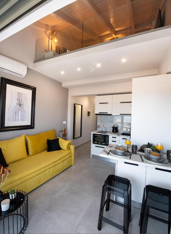 Above Blue Maisonettes Grey Diamond 尼基亚娜 外观 照片