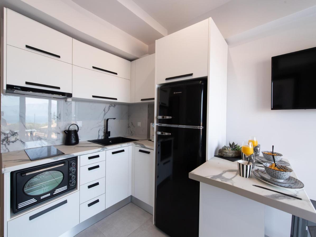 Above Blue Maisonettes Grey Diamond 尼基亚娜 外观 照片